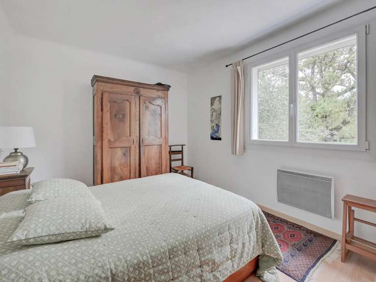 Maison Aubagne - 4 chambres - 210m²
