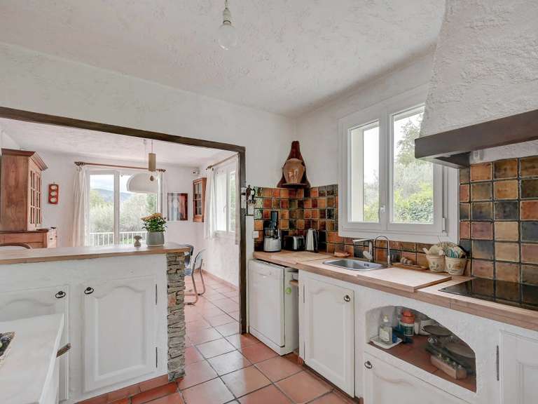 Maison Aubagne - 4 chambres - 210m²