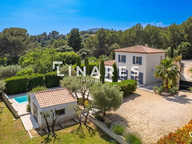 Villa Aubagne - 4 bedrooms - 160m²