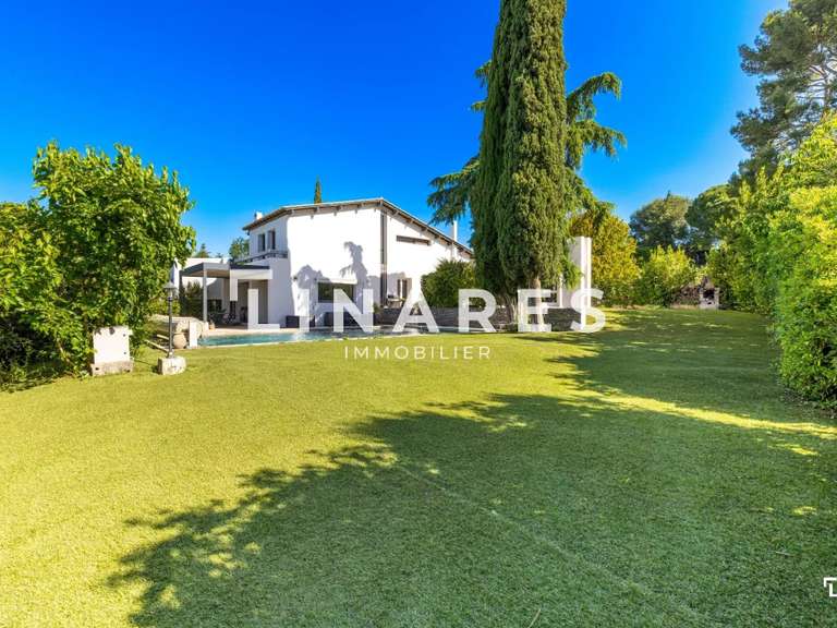 Villa Aubagne - 4 bedrooms - 220m²