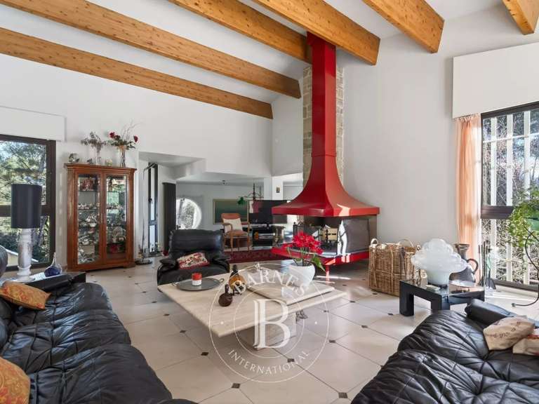 Villa Aubagne - 4 bedrooms - 350m²