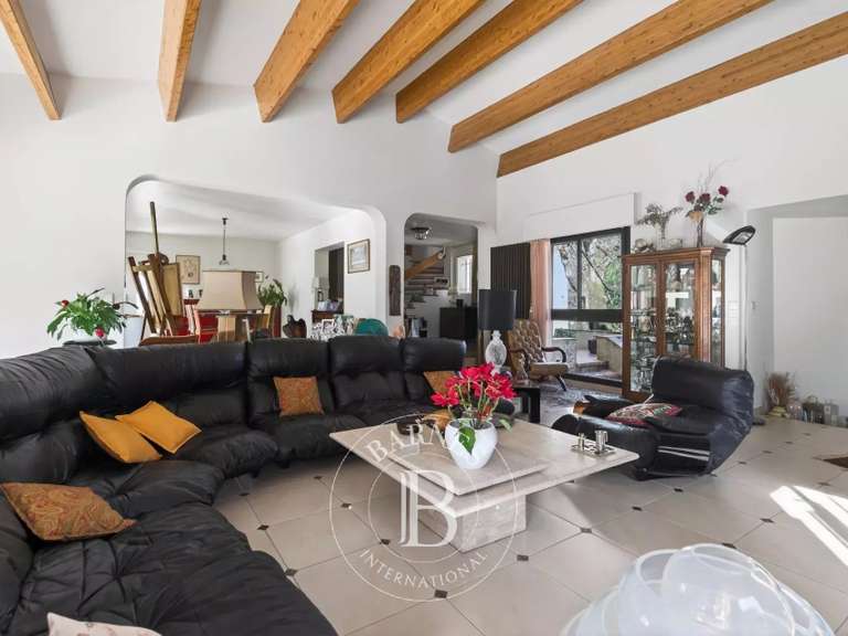 Villa Aubagne - 4 bedrooms - 350m²