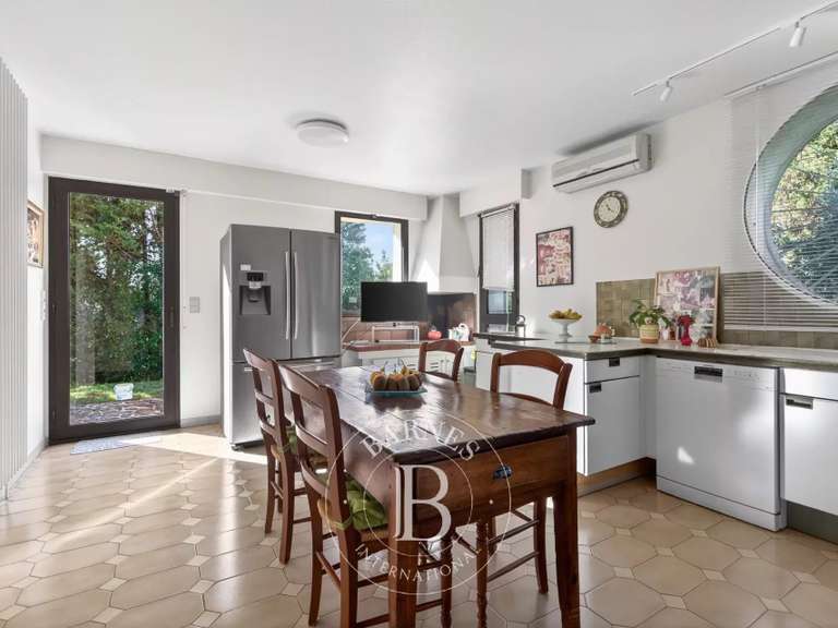 Villa Aubagne - 4 bedrooms - 350m²
