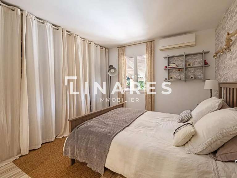 Villa Aubagne - 4 chambres - 139m²