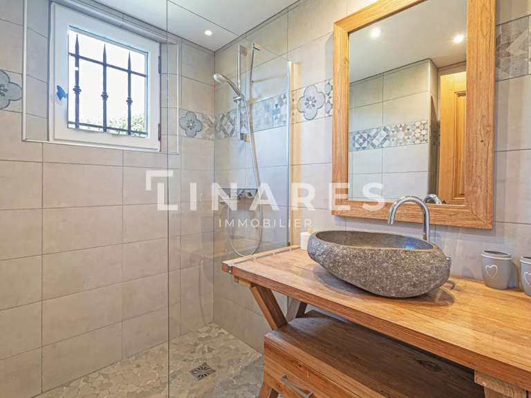 Villa Aubagne - 5 chambres - 220m²