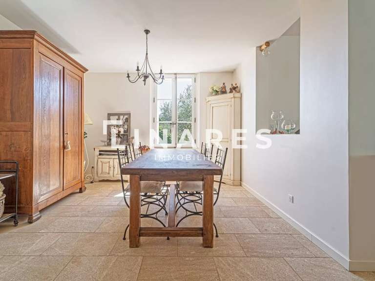 Villa Aubagne - 5 chambres - 220m²