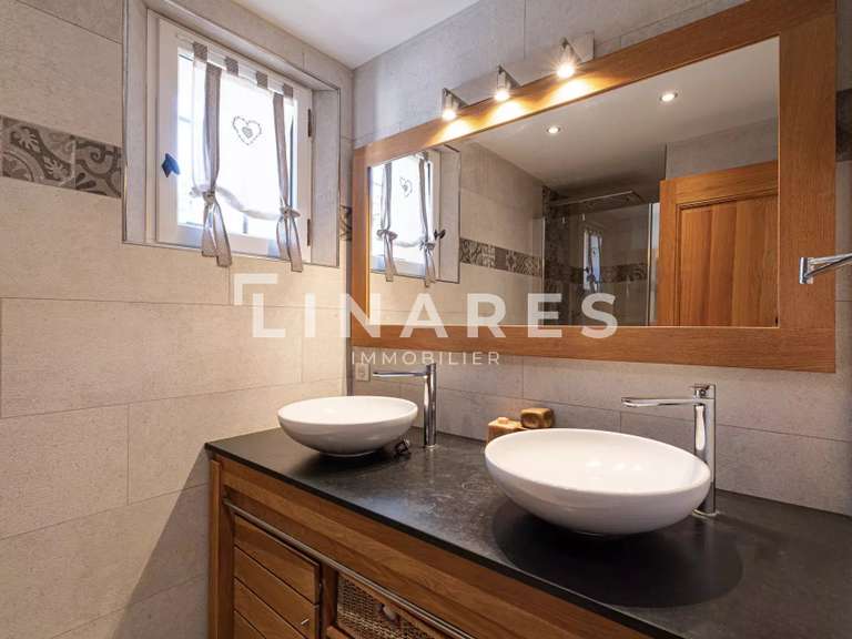 Villa Aubagne - 5 chambres - 220m²