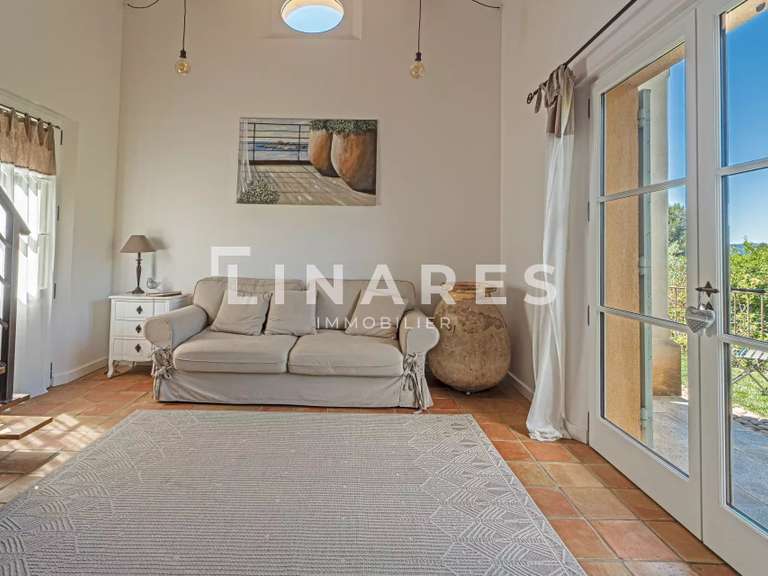 Villa Aubagne - 5 chambres - 220m²