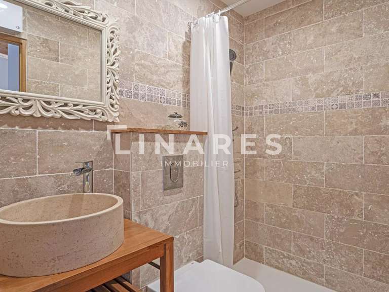 Villa Aubagne - 5 chambres - 220m²