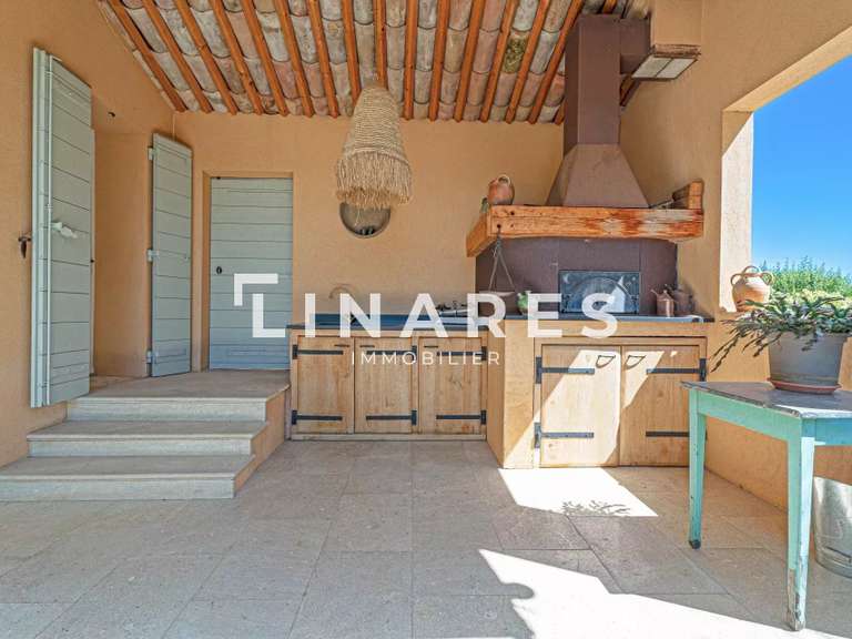 Villa Aubagne - 5 chambres - 220m²