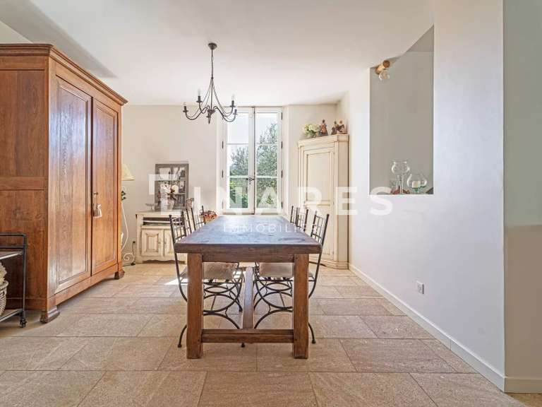 Villa Aubagne - 5 chambres - 220m²