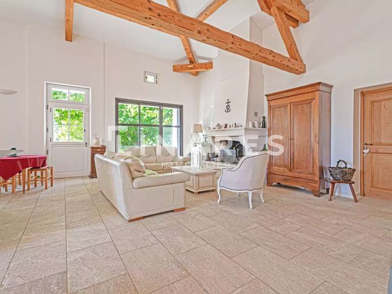 Villa Aubagne - 5 chambres - 220m²
