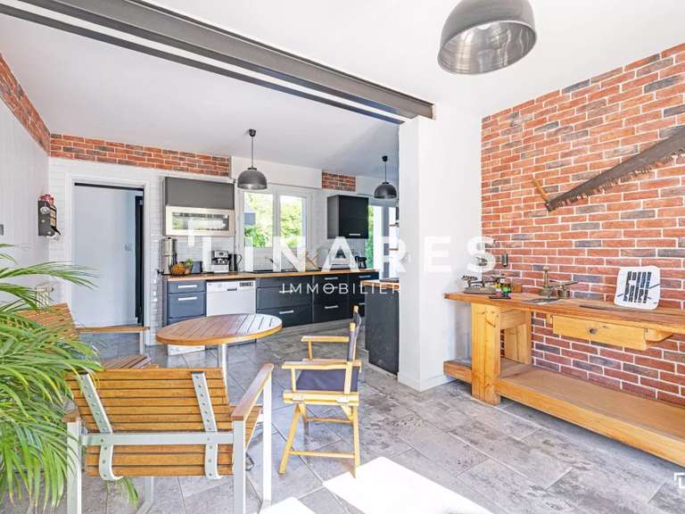 Villa Aubagne - 4 chambres - 223m²