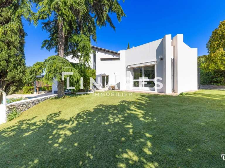 Villa Aubagne - 4 chambres - 223m²