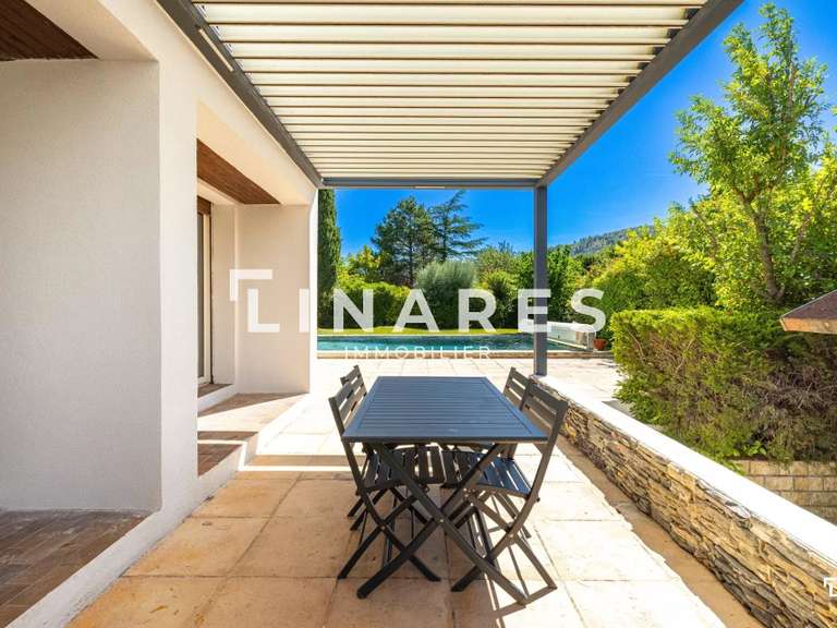 Villa Aubagne - 4 chambres - 223m²
