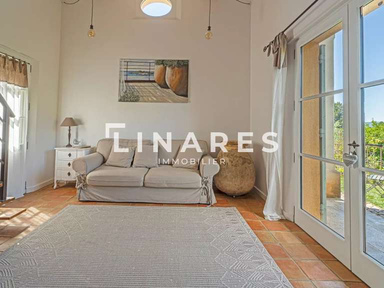Villa Aubagne - 5 chambres - 220m²