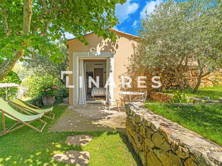 Villa Aubagne - 5 chambres - 220m²