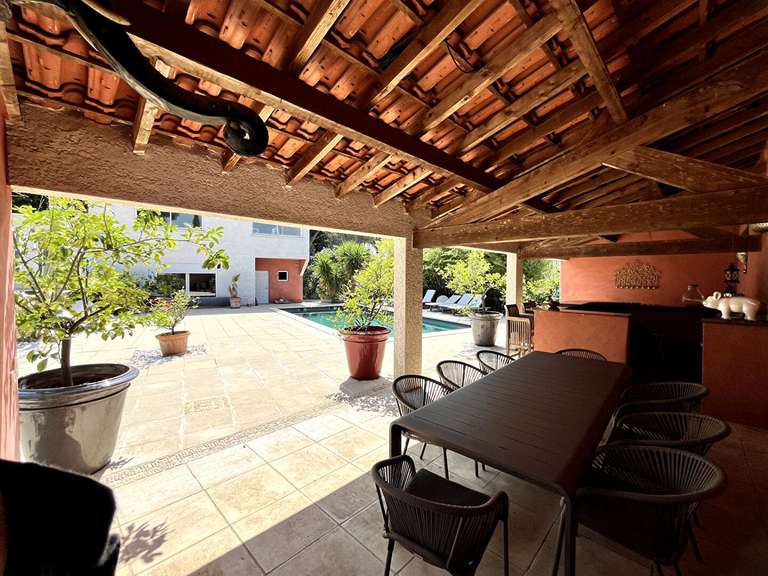 Villa Aubais - 4 bedrooms - 310m²