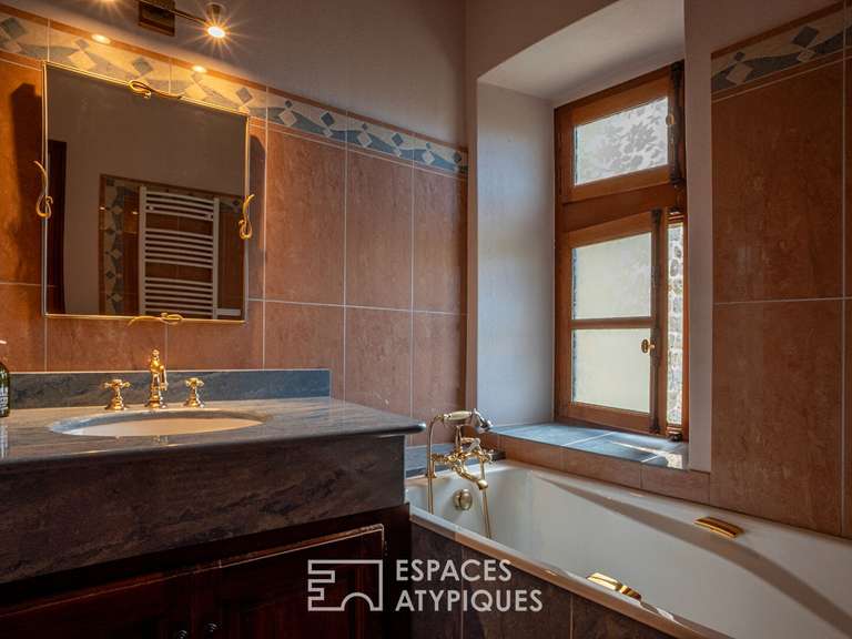 House Aubenas - 7 bedrooms - 370m²