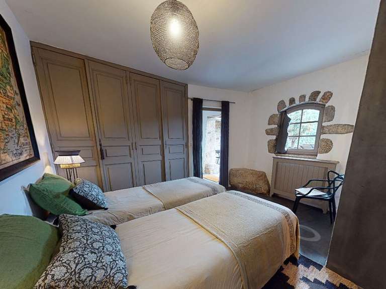 House Aubenas - 6 bedrooms - 278m²