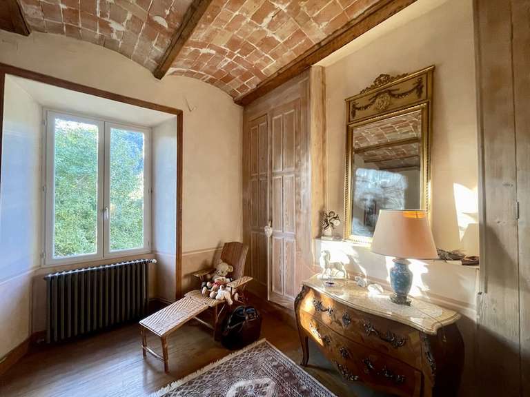 Propriété Aubenas - 17 chambres - 1000m²