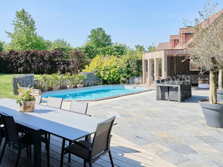 Maison Aubers - 7 chambres - 314m²