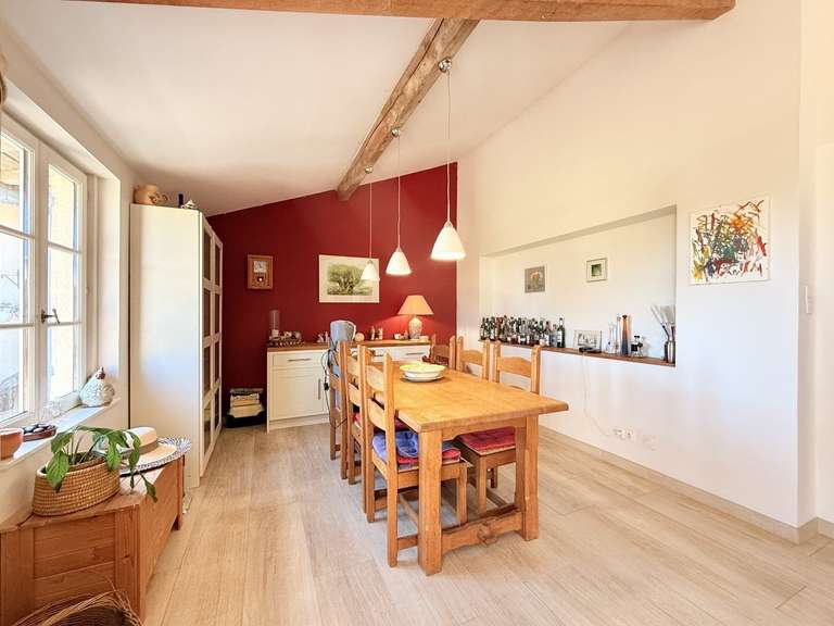 House Aubeterre-sur-Dronne - 4 bedrooms - 251m²