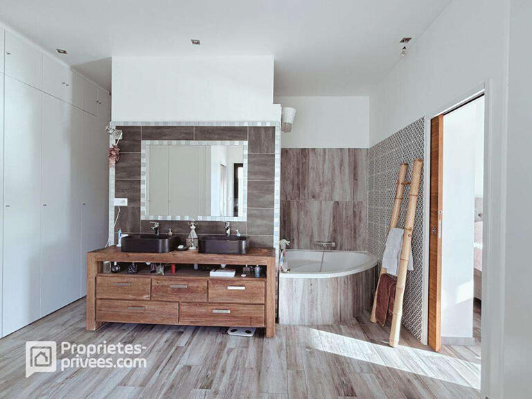 House Aubignan - 4 bedrooms