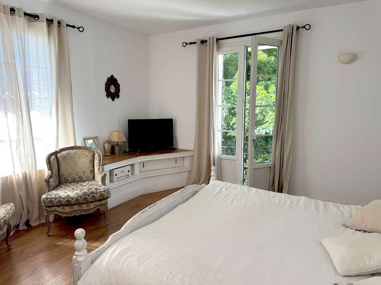 Maison Aubignan - 5 chambres - 225m²