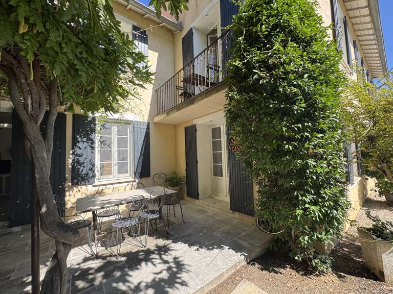 Maison Aubignan - 5 chambres - 225m²