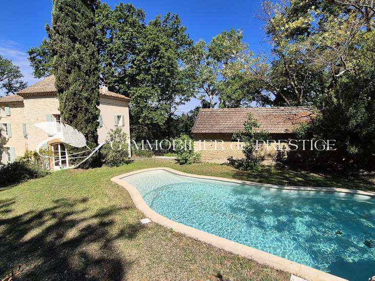 Maison Aubignan - 4 chambres - 270m²