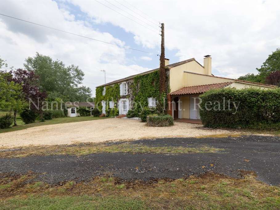 Maison Aubigny-les-Clouzeaux