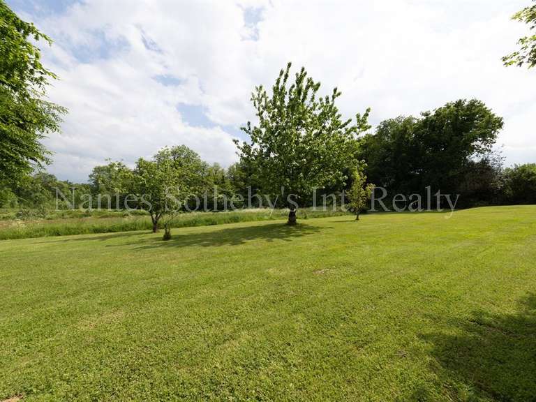 Maison Aubigny-les-Clouzeaux - 5 chambres - 232m²