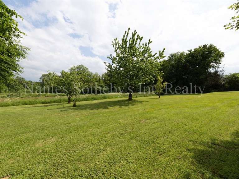 Maison Aubigny-les-Clouzeaux - 5 chambres - 232m²