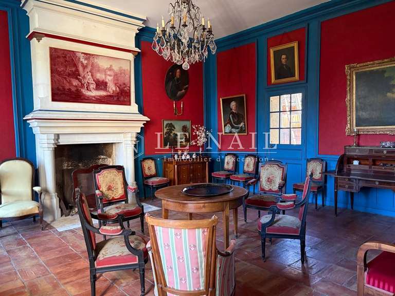 Castle Auch - 10 bedrooms - 640m²