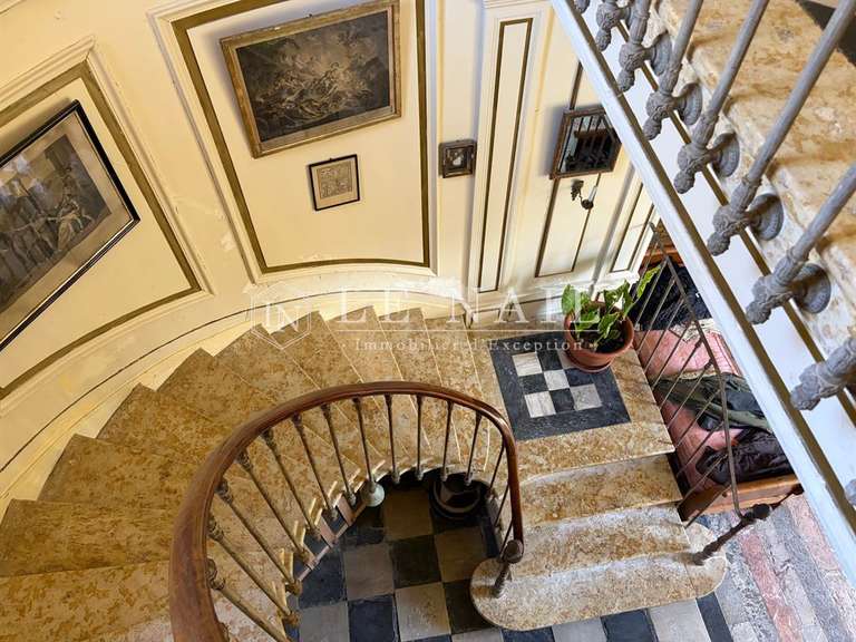 Château Auch - 10 chambres - 640m²