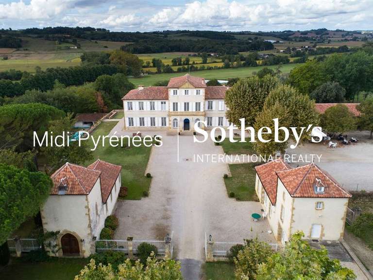 House Auch - 18 bedrooms - 1200m²