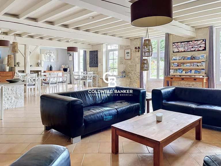 Maison Aumagne - 8 chambres - 371m²