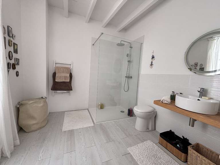 Maison Aunac - 8 chambres - 429m²