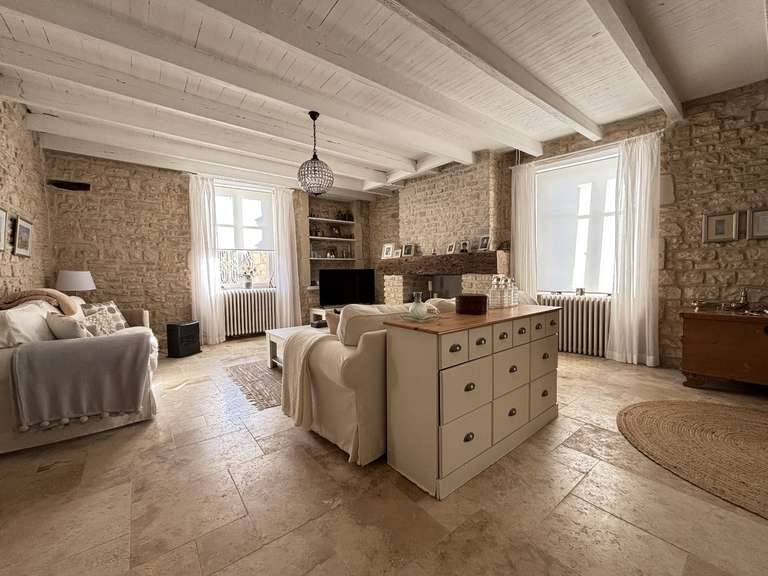 Maison Aunac - 8 chambres - 429m²
