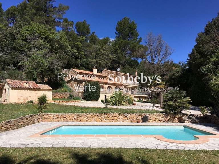 Maison Aups - 5 chambres - 159m²