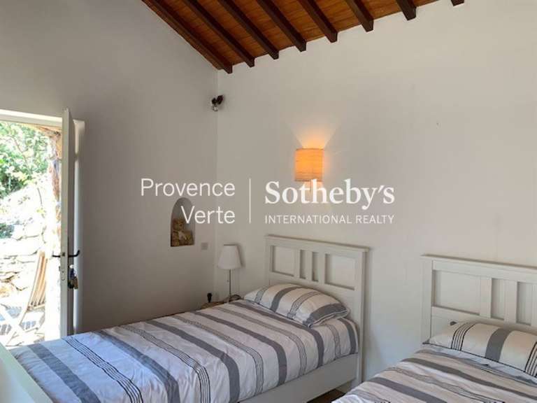 Maison Aups - 5 chambres - 159m²