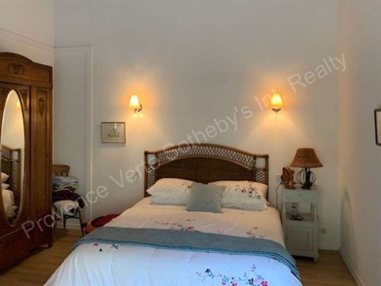 Maison Aups - 5 chambres - 159m²