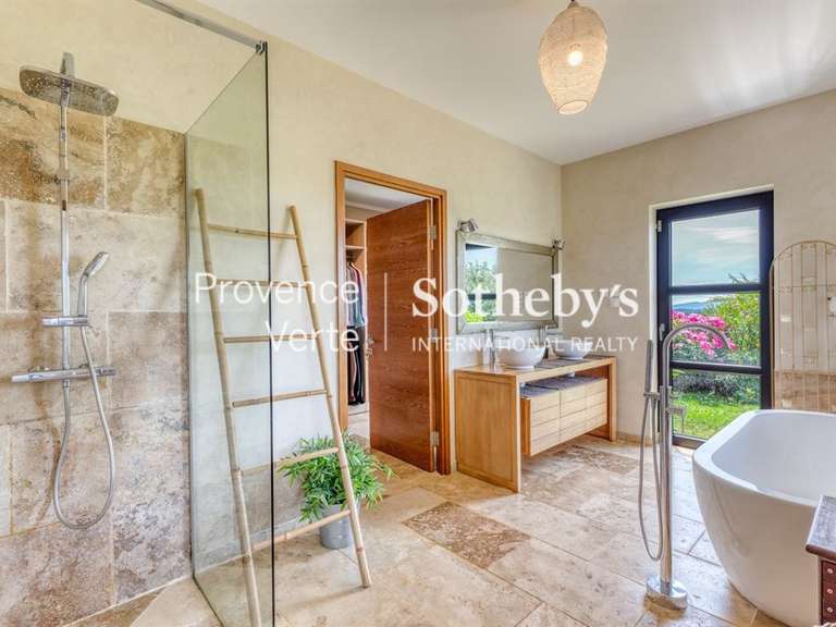 House Aups - 5 bedrooms - 261m²