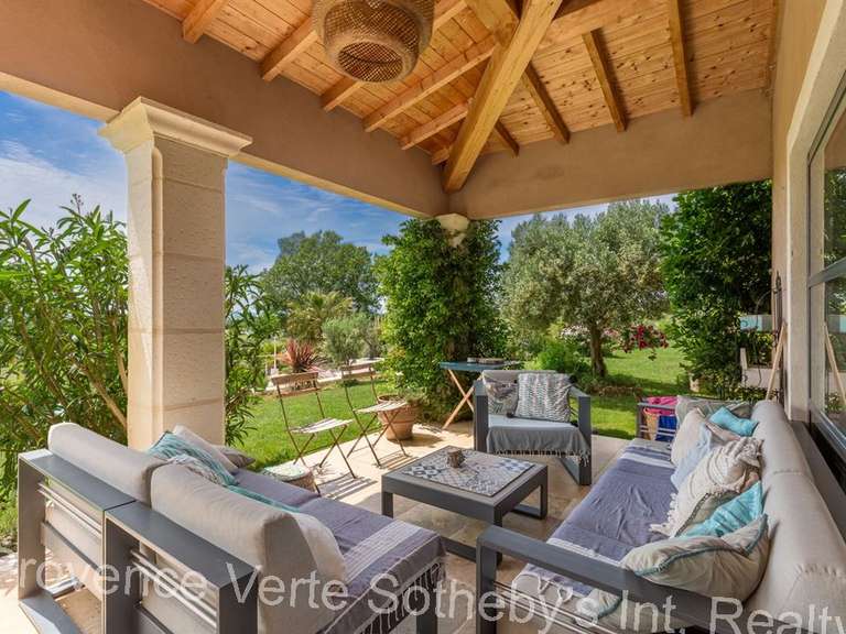 Maison Aups - 5 chambres - 261m²