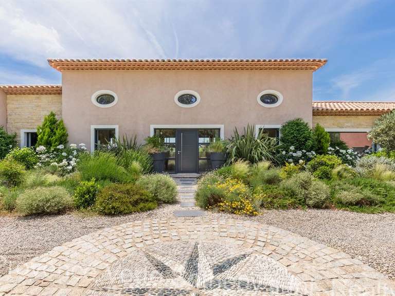 Maison Aups - 5 chambres - 261m²