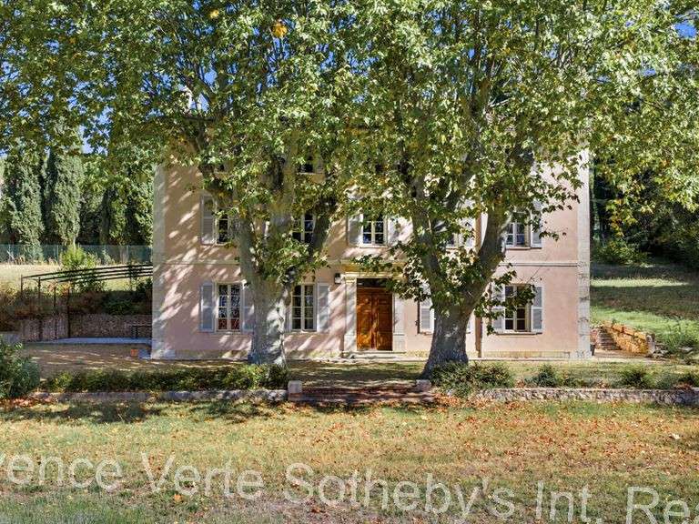 Maison Aups - 433m²