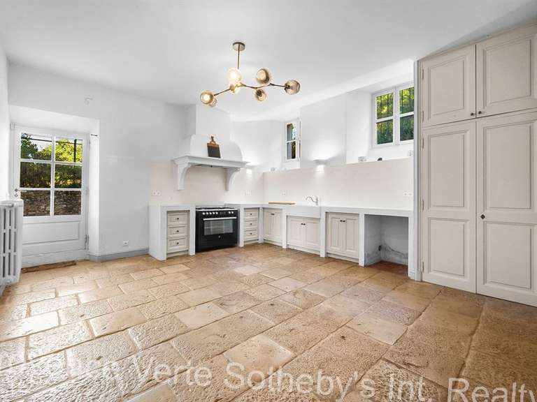 Maison Aups - 433m²