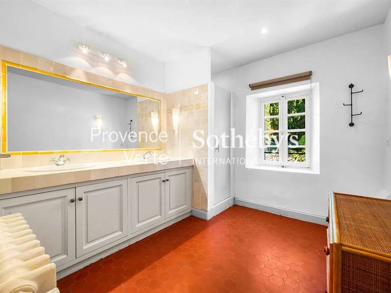Maison Aups - 433m²