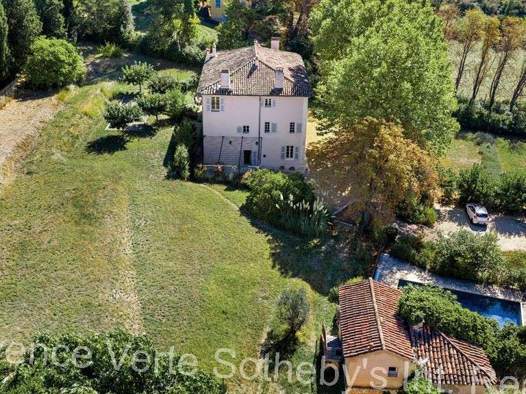 Maison Aups - 433m²